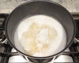 A picture of step 4 of Miso Ramen Soup.