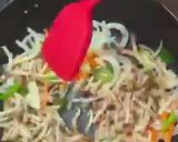 A picture of step 11 of Japchae (Sweet potato starch noodles).
