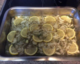 Foto del paso 7 de la receta: Pollo asado a la cerveza y limón