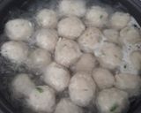 Foto langkah ke 4 dari resep Pempek Adaan Rebus.