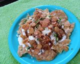 A picture of step 6 of Aloo Papdi chat.