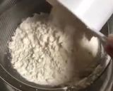 A picture of step 1 of Red velvet cheesecake.
