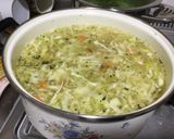 Foto del paso 2 de la receta: Sopa de verduras con lo que tengo en el refrigerador