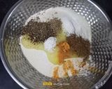 મેંદા રવાની ફરસી પુરી (Maida Rava Farsi Puri Recipe in Gujarati) રેસીપી સ્ટેપ2ફોટો