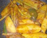 ডাঁটা বেগুন দিয়ে কাতলা মাছের ঝোল (Data begun diye katla machher jhol recipe in bengali) রেসিপি ধাপ - 5 ছবি