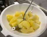 Une image de l'étape 4 de Purée de pommes de terre au beurre.