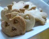 A picture of step 6 of Simple Cut Cookies In 10 Minutes.