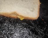A picture of step 2 of Maggi sandwich.