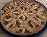 Foto del passaggio 4 della ricetta Crostata pere e gocce di cioccolata