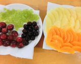 A picture of step 4 of Dazzling Fruit-filled Terrine.