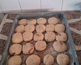 Foto del paso 9 de la receta: Galletas navideña con frutas abrillantadas rellenas con dulce de leche