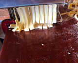 Foto del paso 5 de la receta: Fideos al huevo!! Con estofado 😋
