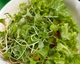 Hình bước làm 4 của món Salad Lựu Và Cách Bổ Quả Lựu