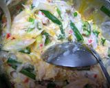 A picture of step 4 of Fluffy and Creamy Okonomiyaki.