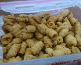 Foto langkah ke 3 dari resep Kue garpu gurih renyah.