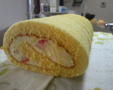 A picture of step 21 of Moist Fluffy Roll Cake.
