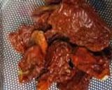 A picture of step 1 of Rehydrate Dried Tomatoes and Marinate in Oil.