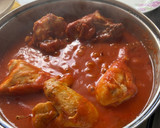 Foto del paso 9 de la receta: Pollo en pasta de tomate
