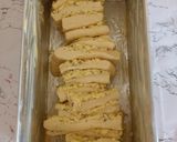 Foto langkah ke 3 dari resep Garlic Cheese Bread.