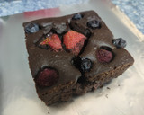 Foto del paso 5 de la receta: Brownie con frutos rojos 🍓🫐