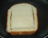 A picture of step 5 of Okonomiyaki-style Toast.