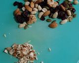 Foto del paso 5 de la receta: Snacks: barritas de galletas, manjar y chocolate con semillas