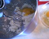 A picture of step 4 of Banana Nut muffins.