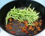 A picture of step 6 of Ramen With Green Bean.
