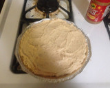 A picture of step 4 of Nutter Butter Pie.
