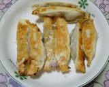 A picture of step 5 of Potstickers.