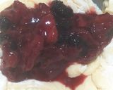 Foto del paso 1 de la receta: Muffins De Moras Y Frutillas