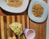 A picture of step 1 of Yoghurt fruit parfait #dessert recipe..