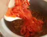 A picture of step 3 of Chana daal gosht.