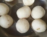 A picture of step 4 of Malabar Kozhi Pidi (rice dumplings in soupy chicken curry).