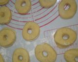 Foto langkah ke 6 dari resep Banana Donuts (Donat Pisang).