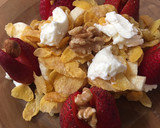 Foto del paso 1 de la receta: Desayuno saludable, cereales, frutillas, frutos