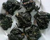 Foto langkah ke 4 dari resep Perkedel daun singkong.