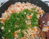 Hình bước làm 9 của món Cơm chiên chả trứng