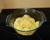Foto del paso 1 de la receta: Tortilla de patatas rápida