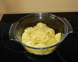 Foto del paso 1 de la receta: Tortilla de patatas rápida