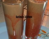 A picture of step 1 of Chocolate banana smoothie.