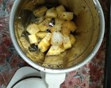 A picture of step 2 of Pineapple Smoothie.