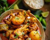 শাহী আলু চিকেন কারি (Shahi alu chicken curry recipe in Bengali) রেসিপির ধাপ 4 ছবি