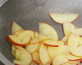 Foto del paso 2 de la receta: Flores de Manzana y Hojaldre