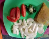 Foto langkah ke 1 dari resep Sayur Asem ikan patin.