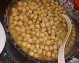 A picture of step 3 of Phulki chana chaat.