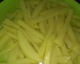 A picture of step 1 of Cheese fries 🍟.