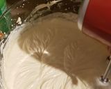 A picture of step 4 of Yummy Cheesecake.