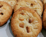 Foto del paso 12 de la receta: Cookies de chocolate blanco y piñones (sin gluten)