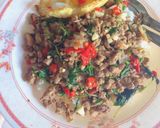 รูปขั้นตอนการทำที่ 3 ของ กะเพราหมูสับไข่ดาว